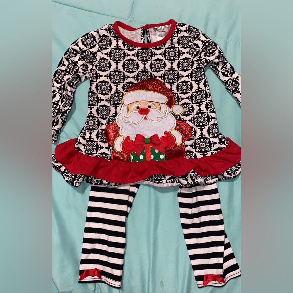 GUC size 3T Santa outfit